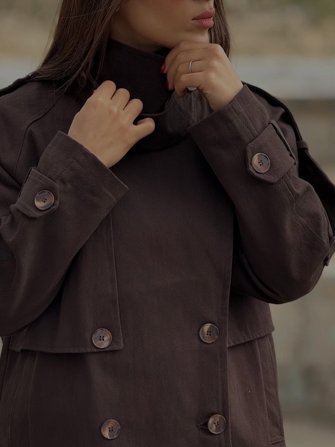 ترنج کت یقه‌ایستاده چهار دکمه ترند